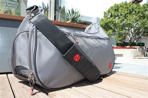 stylish gym bags for men